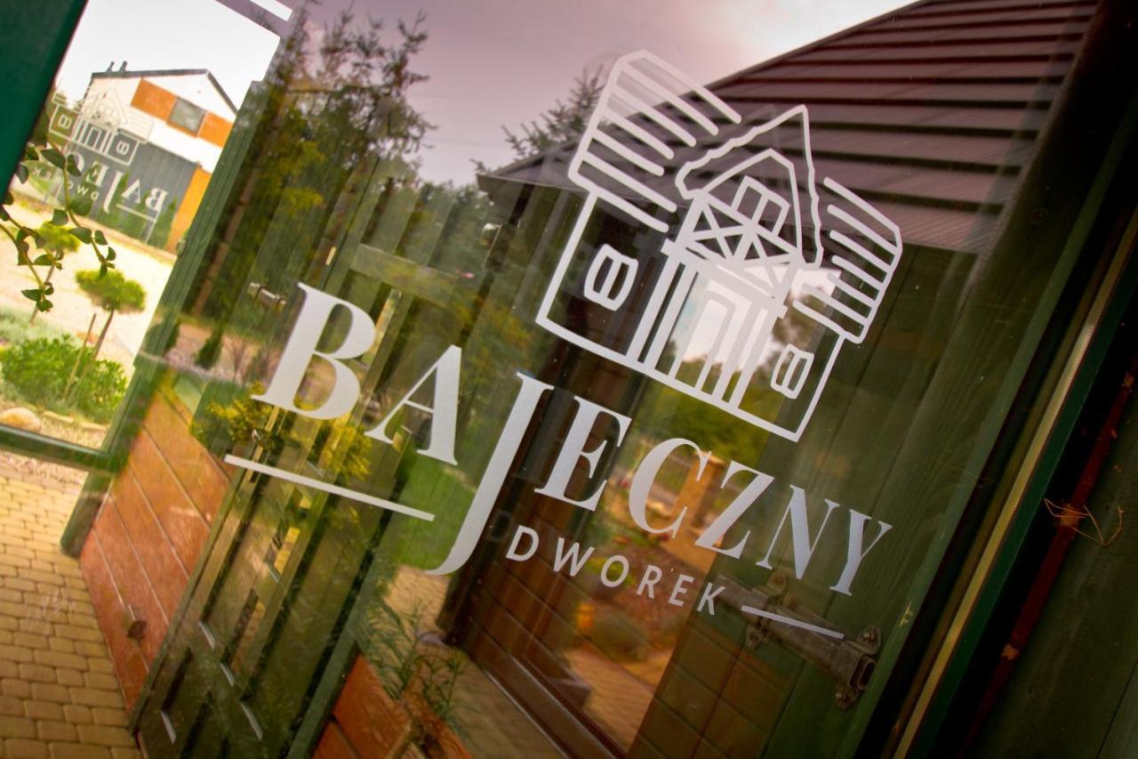 Bajeczny Dworek Karwia Exterior photo